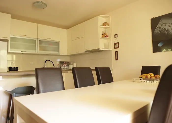 Lägenhet Bnm Biograd Na Moru