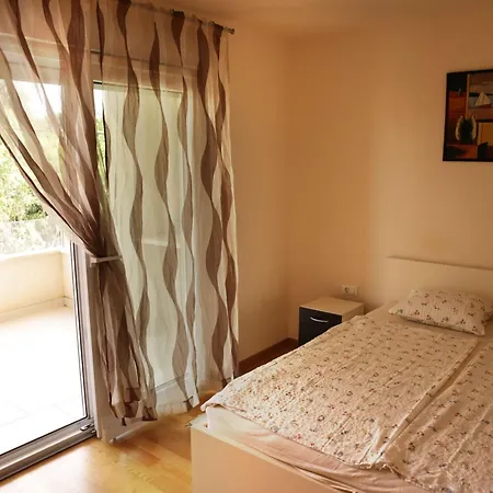 Bnm شقة بيوغْغاد نا موغو