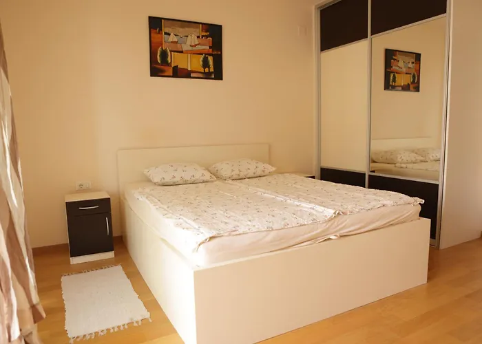 Bnm Апартаменты Биоград-на-Мору